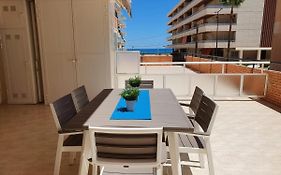 Apartamento Con Gran Terraza Con Vistas Al Mar, Solo A 50 M A La Playa